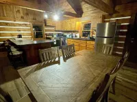 Quiet Cabin Nestled in Red River Gorge. Close to world class hiking and climbing Hotels in Wolfe County