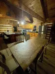 Quiet Cabin Nestled in Red River Gorge. Close to world class hiking and climbing