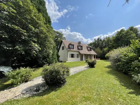 Renovated country property with fireplace, near forest