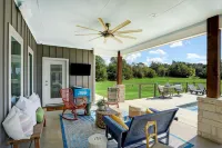Private home with pool on 3+ acres within 15 minutes of Round Top & Brenham!