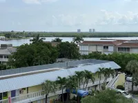 Spacious Marco Penthouse with Beautiful Ocean Views