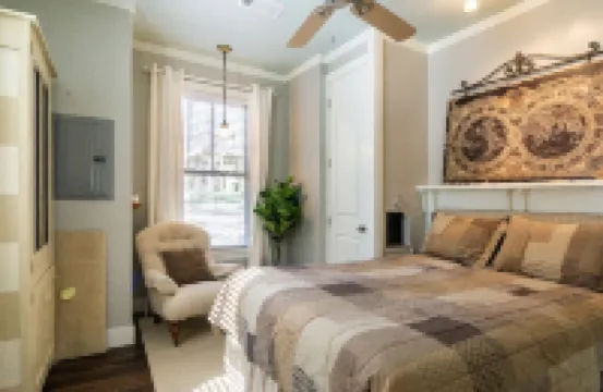 Captain’s Cove Lake Cottage with Dock, Pool, & Game Room