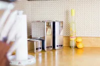 Sonoma Retro '49 restored cottage offers wine country luxe and ideal convenience