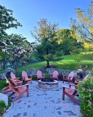 Resort Getaway ! Mtn Creek Ski-In Ski-Out -Pool-Hot Tub-Sauna