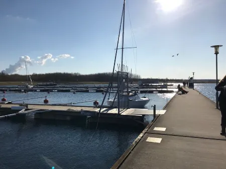 Stylish 2-room apartment with many extras!