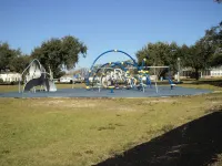 Comfy and Cozy 5 min walk to the Gulf in Historic District