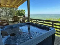 Cloudland Cottage--minutes away from world-class hiking, waterfalls, hanggliding