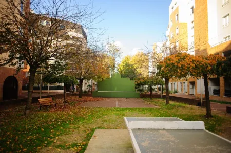 Close to the lake of Créteil, magnificent T4 Отели рядом с достопримечательностью «Парк Дюпейру»