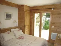 Luxury 80 sqm 3 bedroom Ski / summer apartment in centre of village