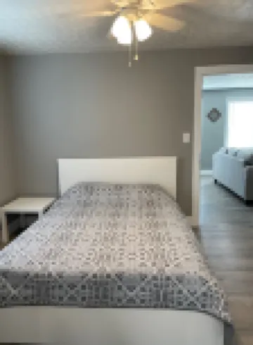 Holland Suites, Suite #2
