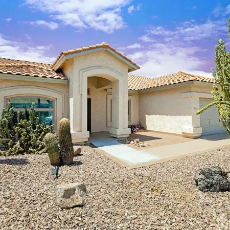 Pool Home only minutes from Downtown Gilbert for the whole crew!