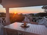 Jolie Maison Cosy vue Golfe de St Tropez Hotels in Gassin