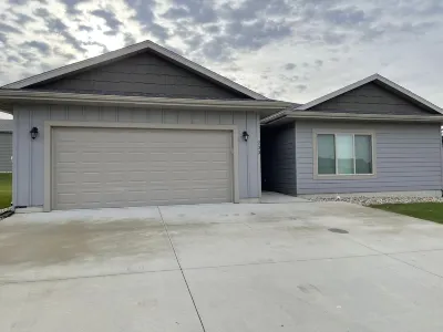 Gorgeous Bridges Bay cabin sleeps 7