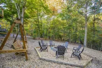 Modern home near Back 40 and Blowing Springs trails