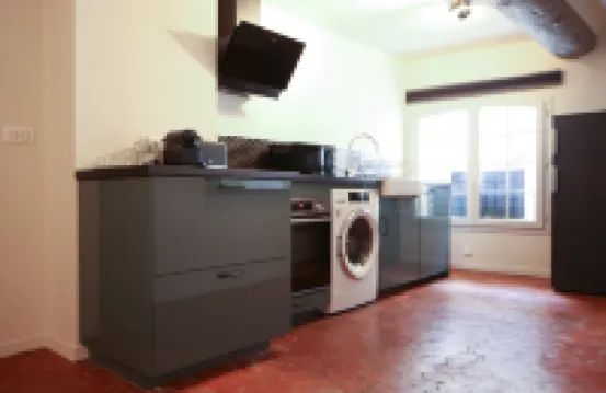 House Alberta Superb T2 in the city center