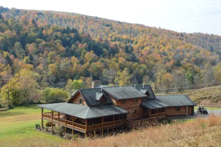 Bear Trail Lodge  - Potter County Vacation Home