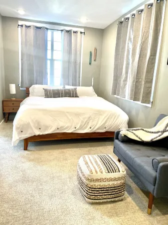 Bay Window -Incredible River Views- Old Town- New Deck! Lots of Stairs.