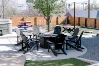 Lrg Home + Caboose add on option + Sleeps 20 + Hot Tub + Backyard Oasis Hotels near Rock AG Church