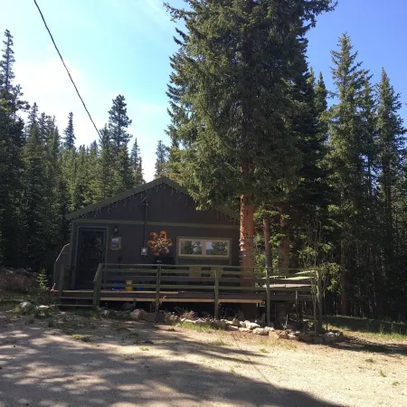The Fox Den is the perfect cabin for a couples get away near Breckenridge CO.