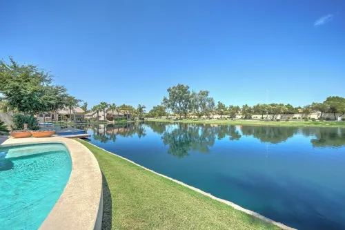 A Luxurious Waterfront Home awaits you!