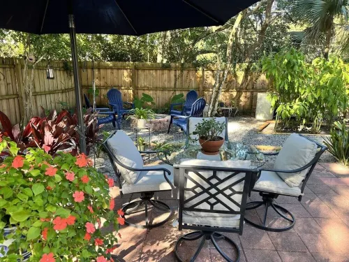 Oaktree Cottage in Mount Dora Historic District