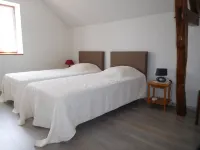 The barn: stone house with pool Hotel a Saint-Crepin-et-Carlucet