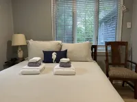 Newly remodeled home - Close to beaches, Main Street and Ferry to the Islands