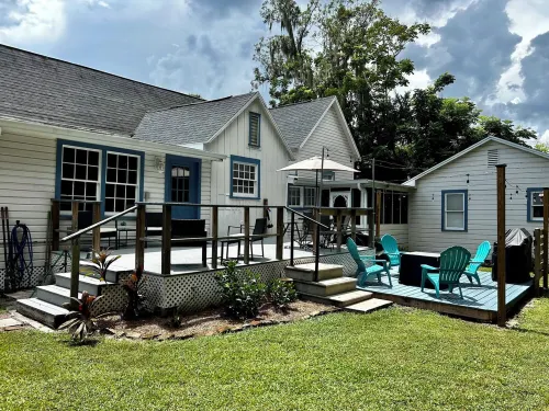 Cute Cottage-Historic District