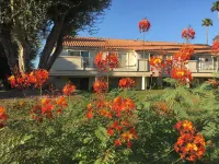 Amazing 3 bedroom condominium villa at Desert Falls Community
