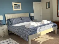 Quayside Fishermans Cottage Hotels in Appledore