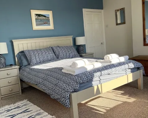 Quayside Fishermans Cottage Hotels in Appledore