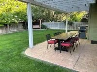 Haven House: Hot Tub, Walking Trails, Private Office