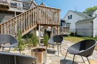 Frankfort In-Town Getaway Hotels near Rotary Park