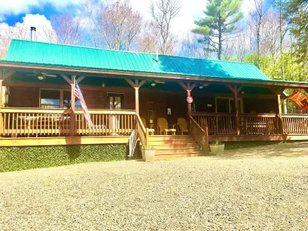 Don’t miss Cooperstown baseball hall of fame weekend! LOG CABIN still available!