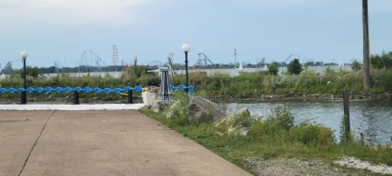 Great Location - 3 miles to Cedar Point Park, 2.8 miles to CP Sports  Force Park