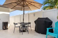 Salty Harbor AMI pool retreat near the Beach