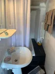 Gemütliche Dorfwohnung mit Terrasse und Ausblick auf Gärten und Olivenhaine