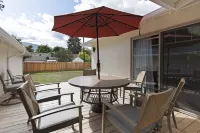 Timeless Comfort: Unwind in Our Remodeled 3 bedroom Retreat - 3-Star