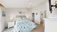 6 Bedroom Oceanfront House in N. Bethany Beach. Renovated in 2024. Watch video!
