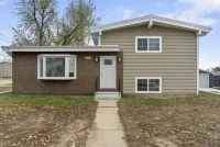 Kadia’s Place-The One With The Pool Table & TVs