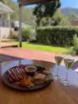 Somerset Dam Retreat - Relax & unwind. Sleeps 10