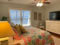 Oyster Shack by the Bay / 4 minutes to Morehead City Waterfront/Big Rock Landing Hotele w: Morehead City