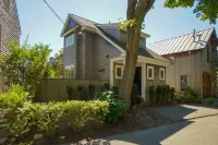 #CozyBluffs #OakBluffs #EastChop 1 BD, 1.5 bath home-Walk to Town-Ferries-Beach! - 4つ星