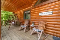 Secluded Spacious Cabin | Private Hot Tub | Large Bedrms | Huge Deck & Screen Rm