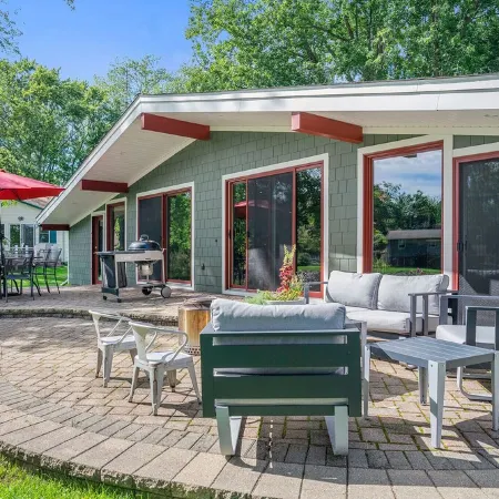Luxury on the Lake: Southwest Michigan Retreat!