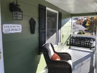 Mayberry Front Porch - 0.5 miles to downtown Mayberry