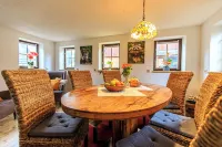 Ferienhaus Sissi mit Whirlpool, Sauna u Sehr Ruhig