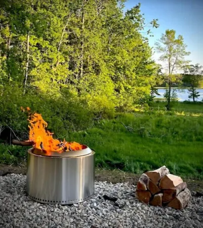 4BD 4.5BA Pet-Friendly Riverfront Home