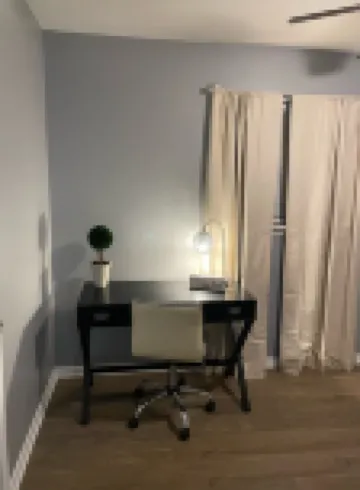 Cozy 3 bedroom home with fast wifi very close to hospital.