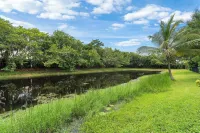Jupiter's Beacon Villa. Less than 2 miles from the beach in the heart of Jupiter